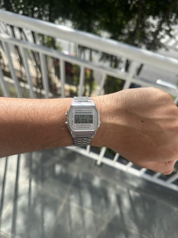 Relógio Casio Vintage Prata - Imagem 2