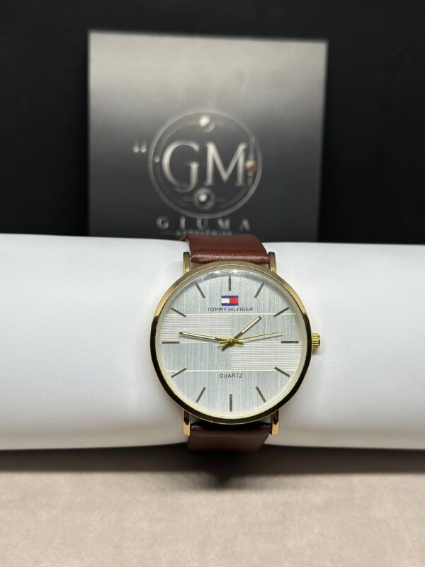 Relógio Tommy Hilfiger Dourado - Imagem 5