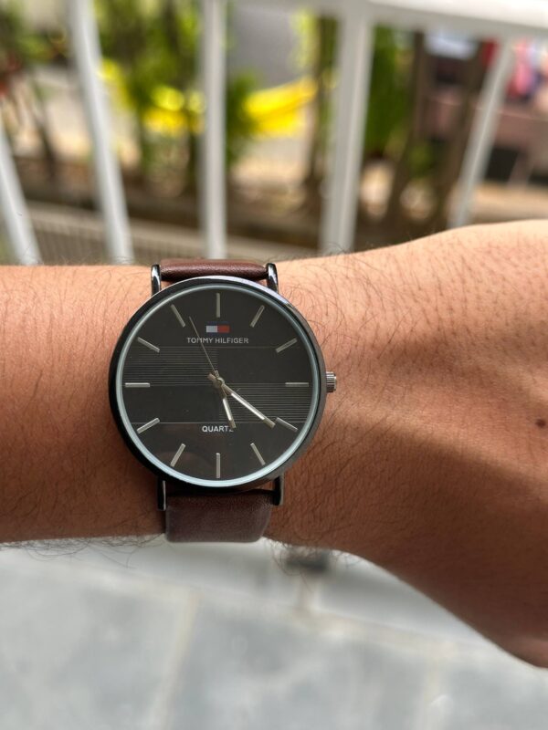 Relógio Tommy Hilfiger Preto - Imagem 3
