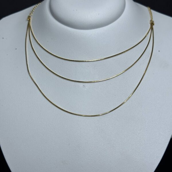 Colar Triplo Dourado - Imagem 2